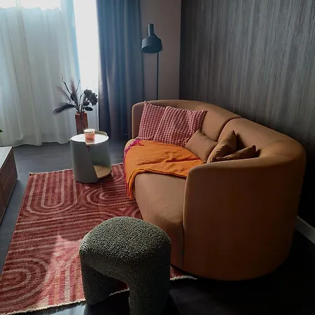 Design-appartement Im Zentrum Apartman
